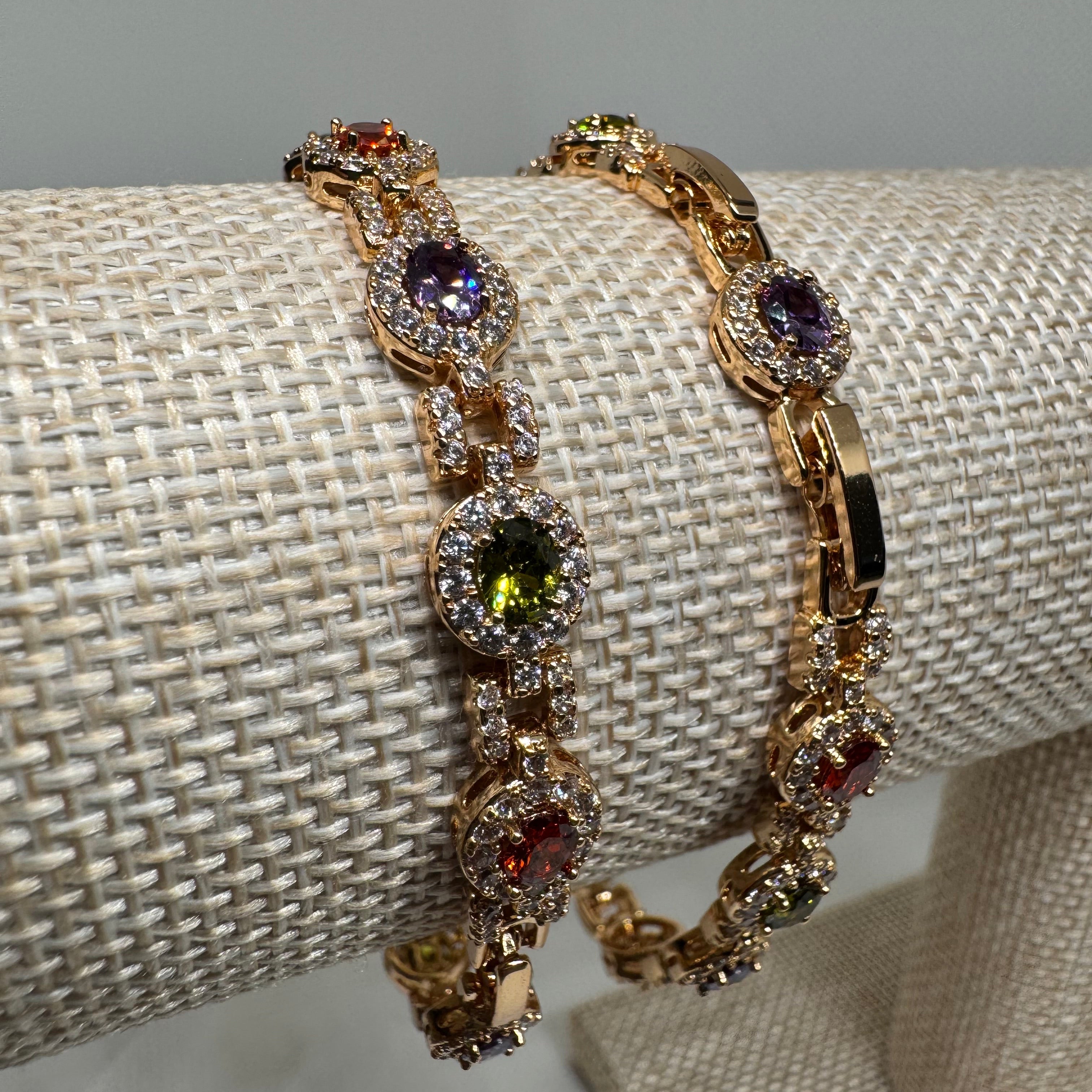 Celestial Oval Gem Link Bracelet with Extender – 18K Gold Plated