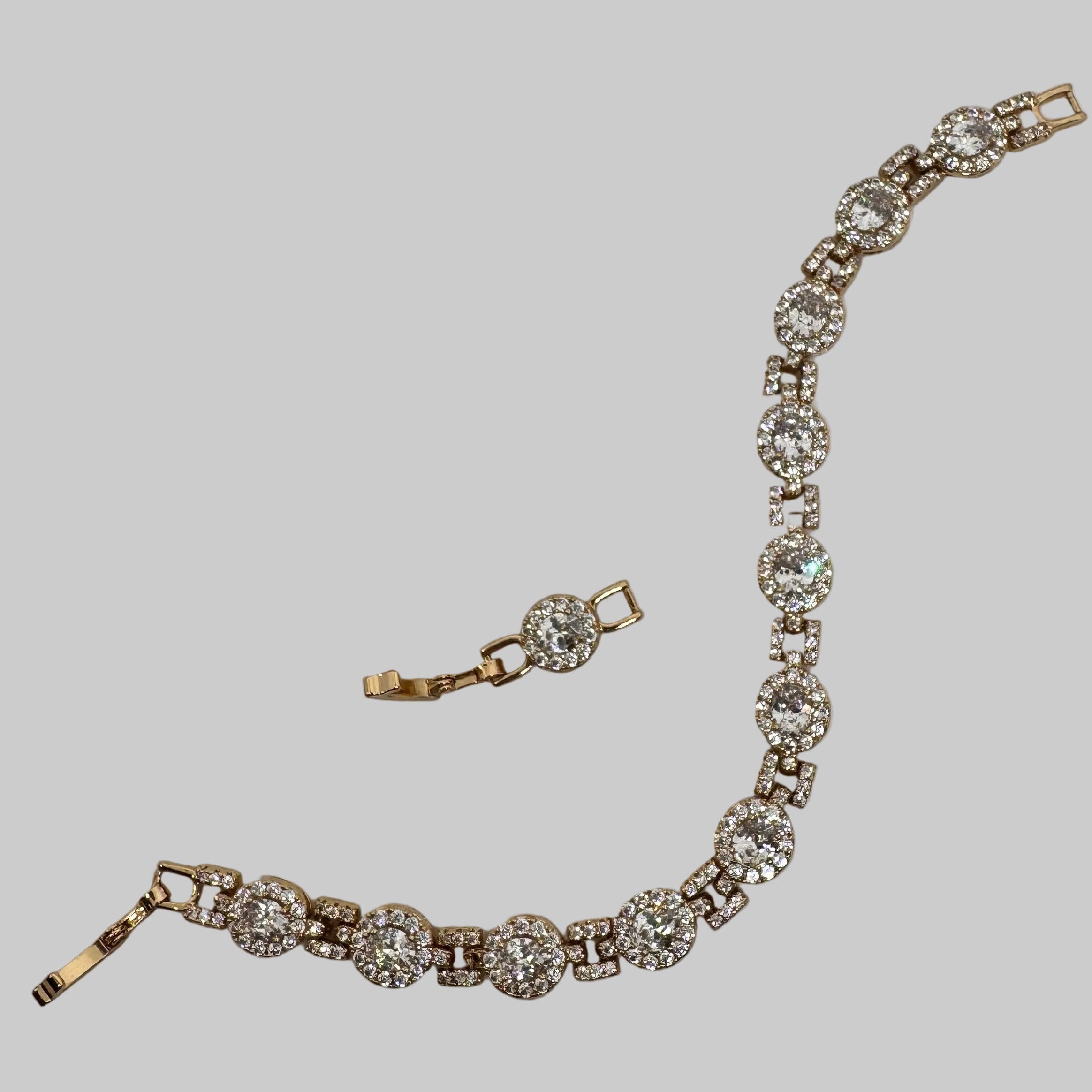 Celestial Oval Gem Link Bracelet with Extender – 18K Gold Plated