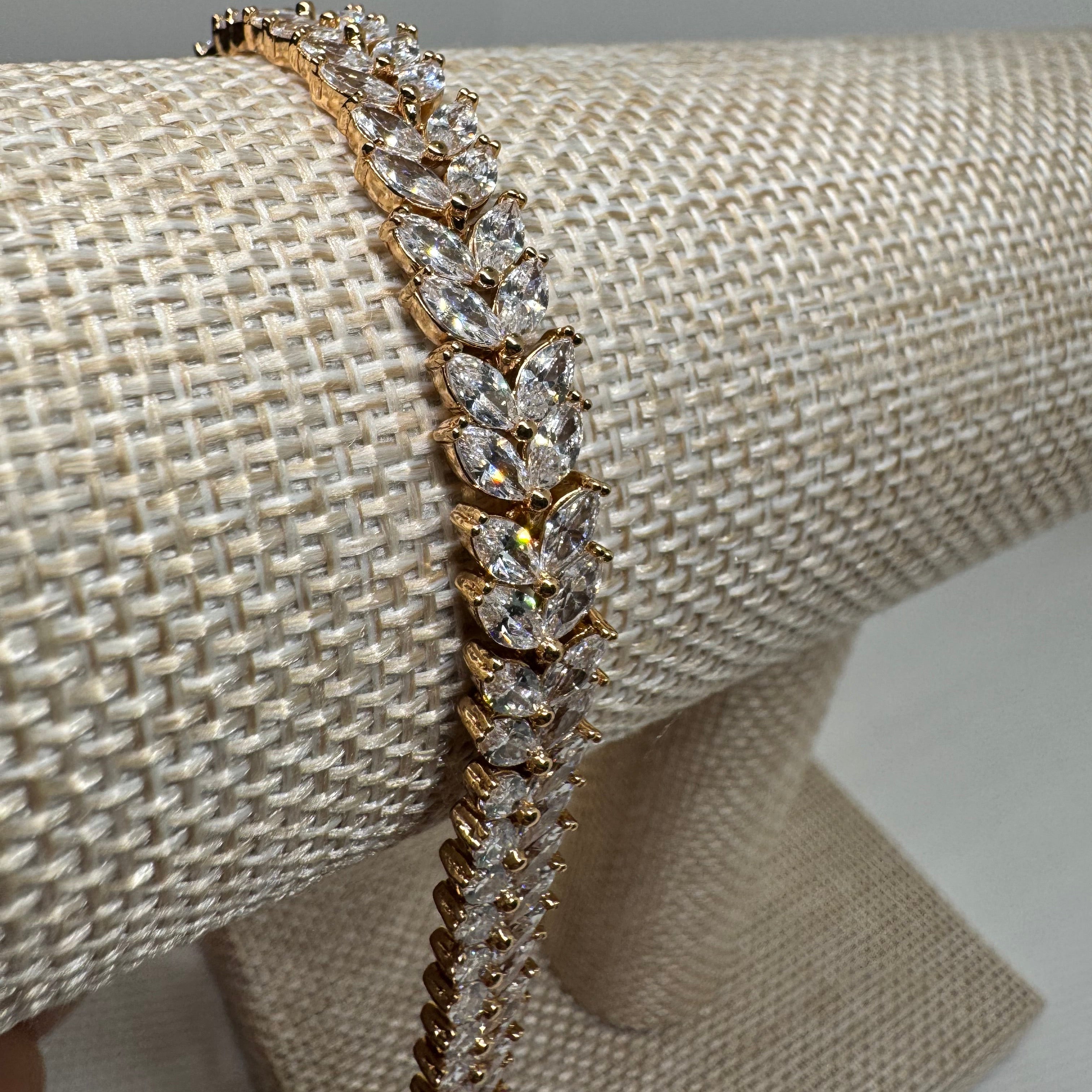 Leaf Marquise CZ Bracelet with Extender – 18K Gold Plated